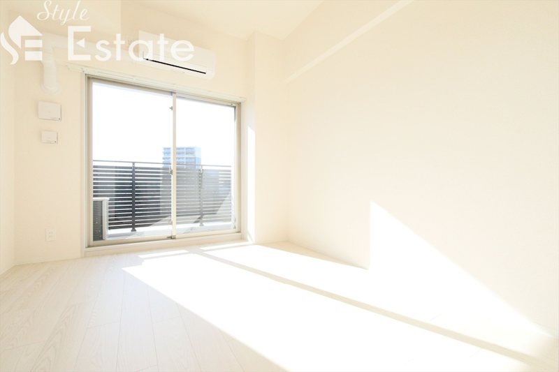 居室・リビング　同仕様内装