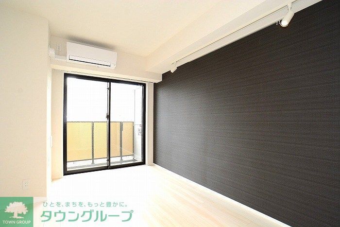 居室・リビング　カラータイプ異なります