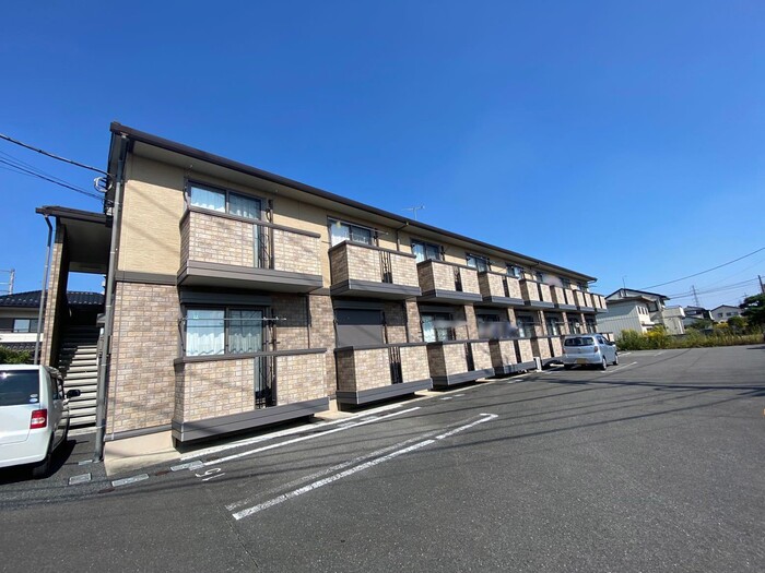 建物外観　グランモンターニュ