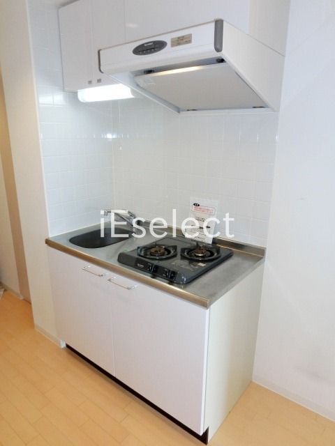 キッチン　お掃除の楽なシステムキッチン。