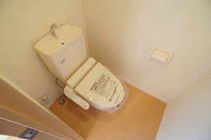 トイレ　温水洗浄便座