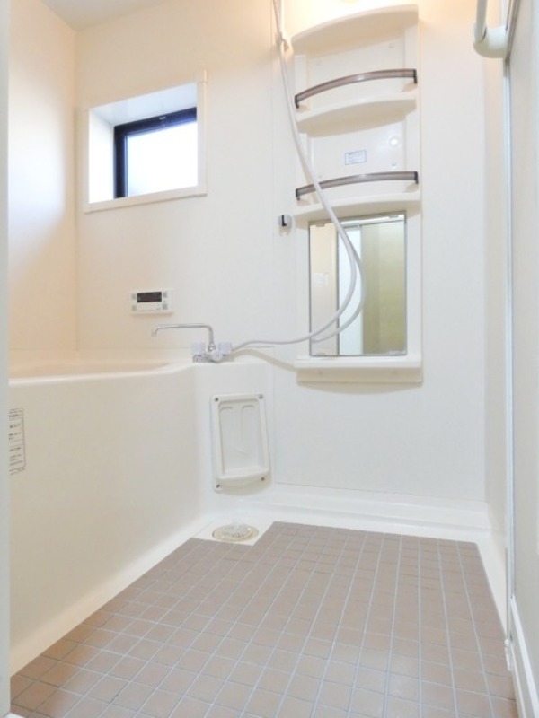 バス・シャワールーム　図面と現状に相違がある場合には現状を優先