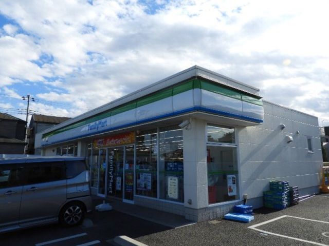 コンビニ　ファミリーマート久喜東店（コンビニ）まで1385m