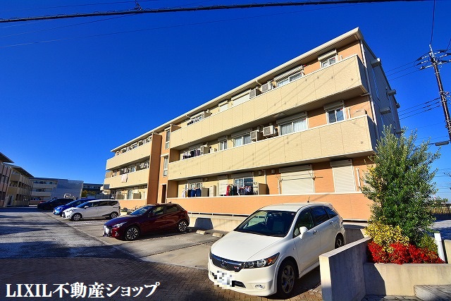 建物外観　吉川市のお住まい探しなら、当社にお任せください。