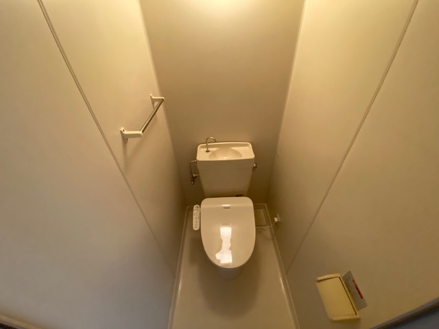 トイレ　※同施工会社のイメージ写真※