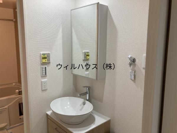 洗面設備　デザイン洗面台！