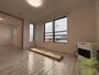 居室・リビング　広くてキレイなお部屋が広がっていて、充実した生活が送れそう。