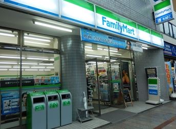 コンビニ　ファミリーマート 神田須田町2丁目店（コンビニ）まで90m
