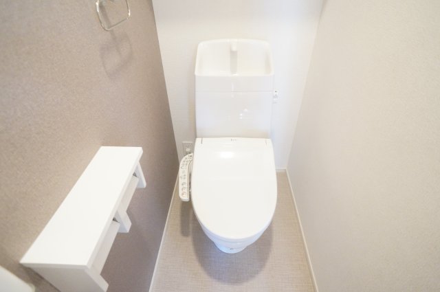 トイレ　落ち着いたトイレです