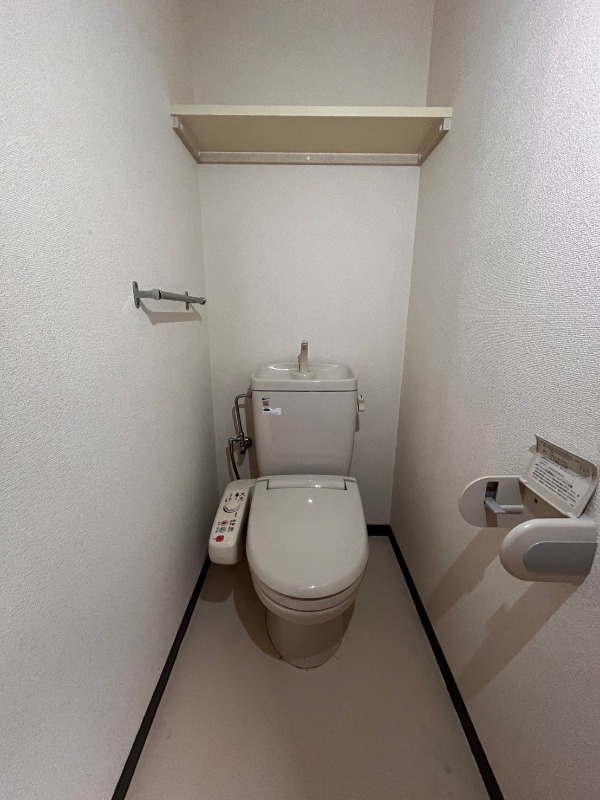 トイレ　※別部屋参考写真