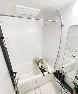 バス・シャワールーム　家具は参考写真になります。