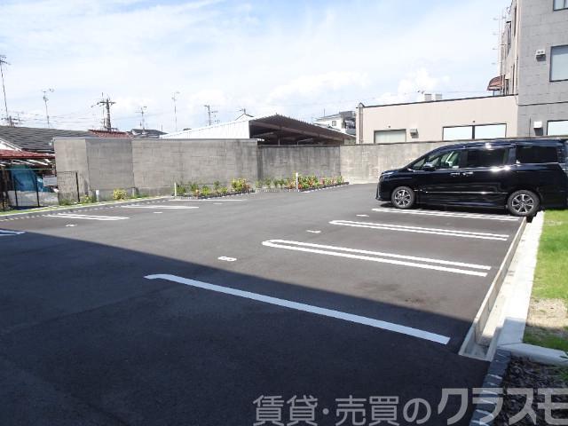 駐車場　敷地内駐車場