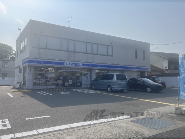 コンビニ　ローソン伊丹北本町二丁目店（コンビニ）まで2300m