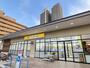 ドラックストア　マツモトキヨシ所沢有楽町店（ドラッグストア）まで200m
