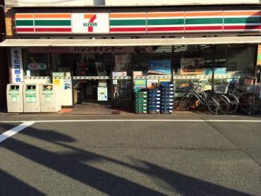 コンビニ　セブンイレブン五本木店（コンビニ）まで382m