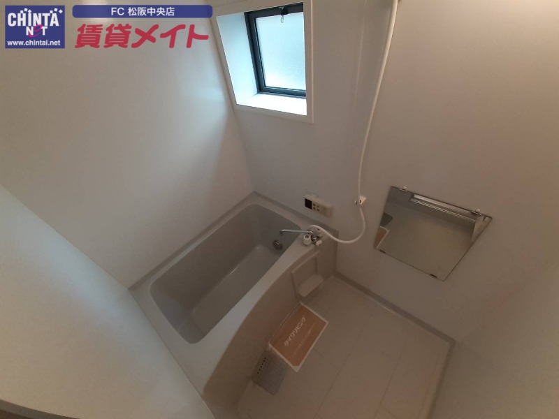 バス・シャワールーム　別部屋反転画像参考