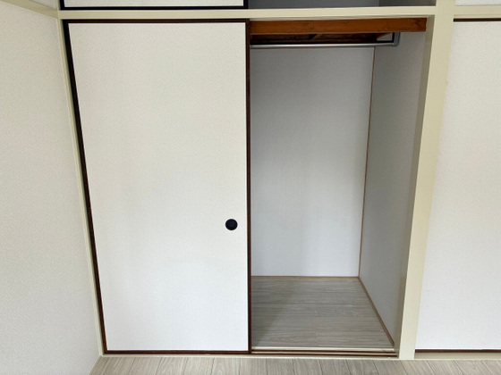 収納　※別部屋の写真です