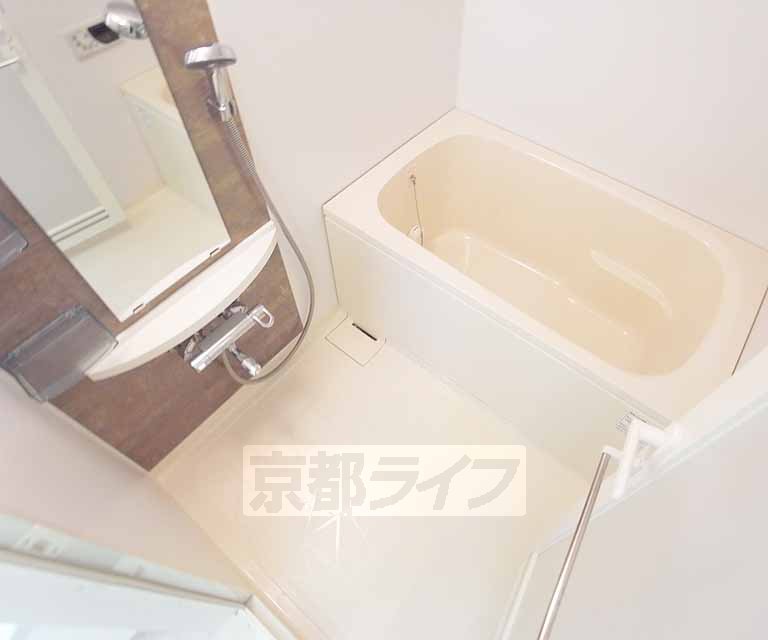 カスタリア壬生の風呂写真