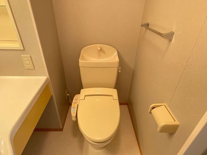 トイレ　図面と現状に相違がある場合には現状を優先