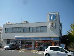 コンビニ　ローソン 地行三丁目店（コンビニ）まで822m
