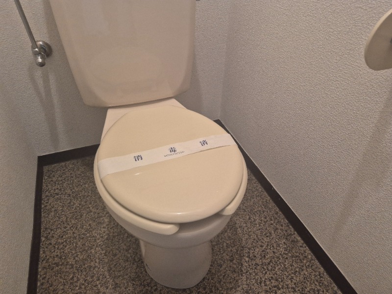 トイレ　トイレスペース。