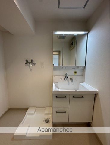 ＪＲ中央線 三鷹駅 徒歩4分 6階建 築34年のトイレ写真