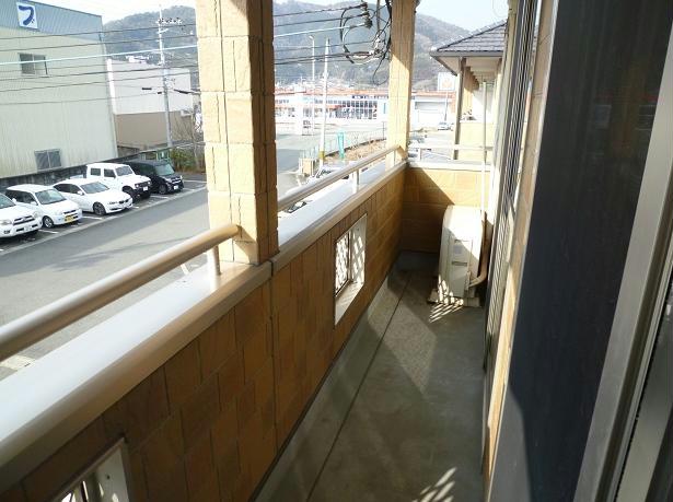 ＪＲ姫新線 播磨新宮駅 2階建 築21年の内装写真