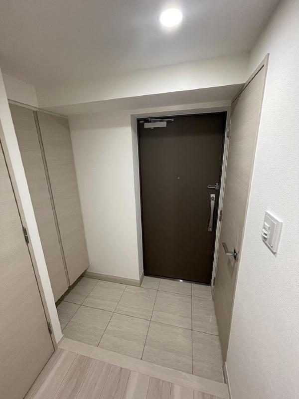 ALTERNA浅草の玄関写真