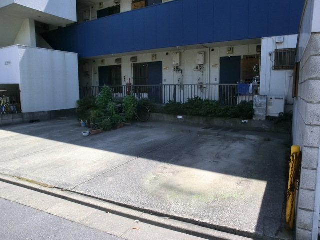 駐車場　駐車場有り（要確認）