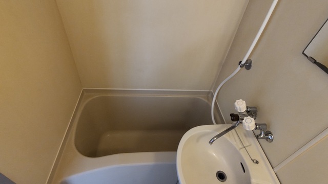 バス・シャワールーム　別部屋同仕様タイプ