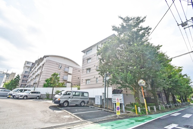 URスクエアー世田谷桜丘の外観写真