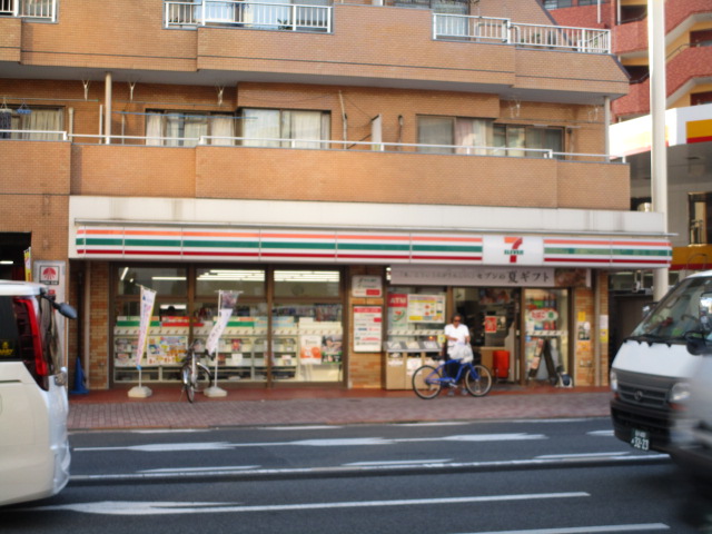 コンビニ　セブンイレブン大田区石川台店（コンビニ）まで266m