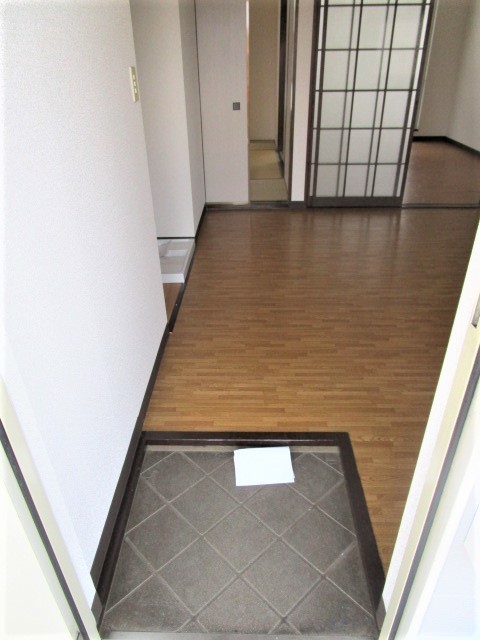 玄関　別号室の参考写真です