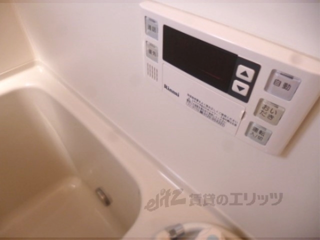 その他設備　給湯器リモコン