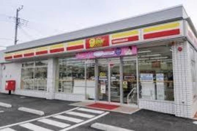 【岸和田市宮本町のマンションのコンビニ】