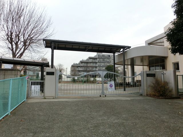 【クレアホームズ千葉松波の小学校】