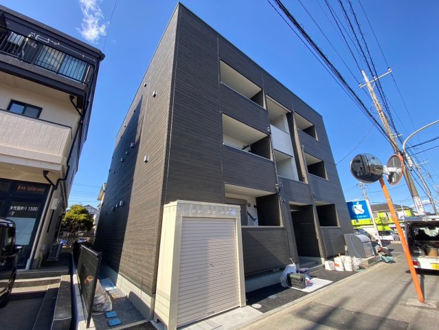 【印旛郡酒々井町中央台のアパートの建物外観】