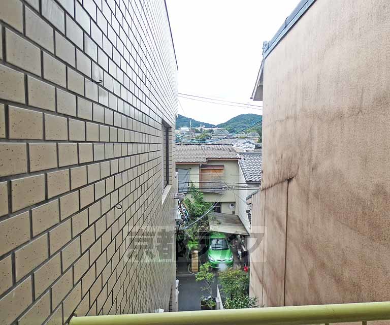 【京都市東山区塗師屋町のマンションの眺望】