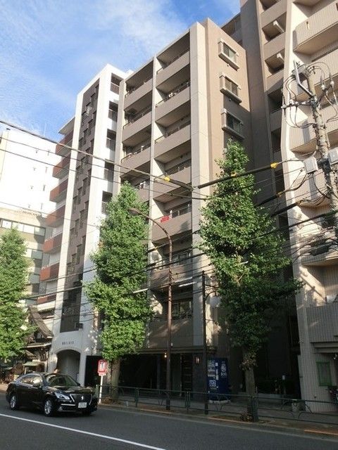 【新宿区下落合のマンションの建物外観】