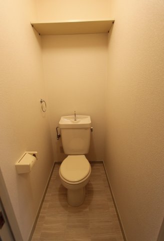 トイレ　参考写真です。現況優先。