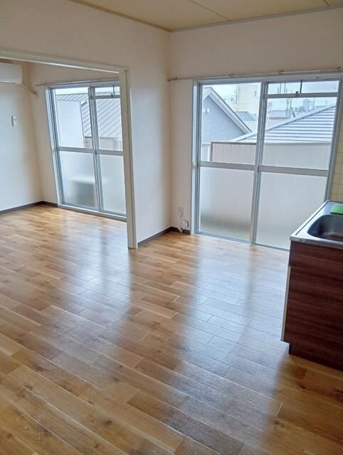 居室・リビング　※現況優先