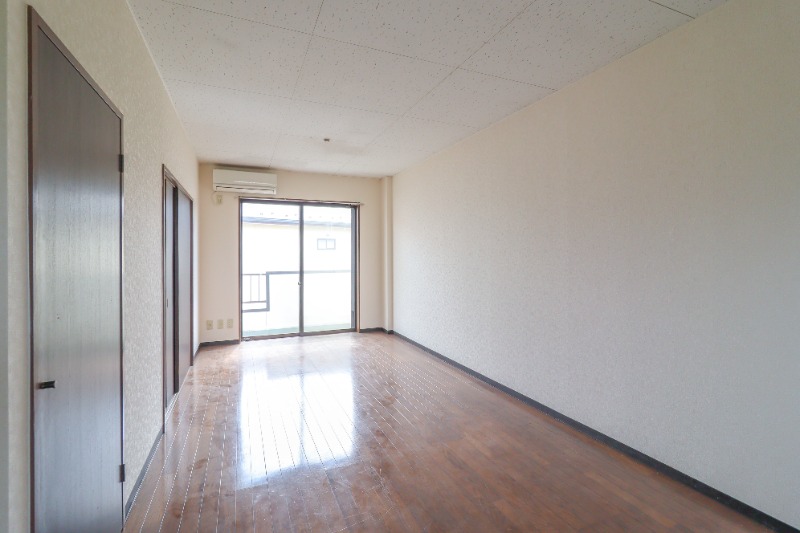 居室・リビング　図面と現状に相違がある場合には現状を優先