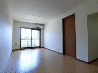 居室・リビング　ゆったり過ごせるリビングです
