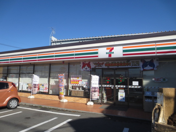 コンビニ　セブンイレブン（コンビニ）まで380m