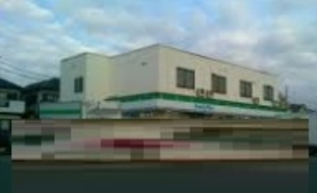 コンビニ　ファミリーマートルーキー丸山四丁目店（コンビニ）まで855m