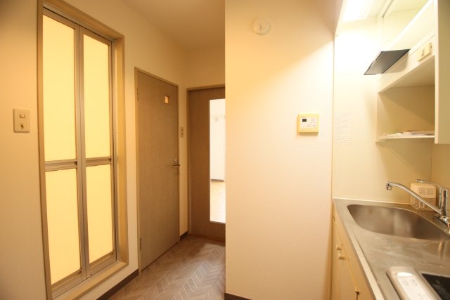 居室・リビング　※別室の参考写真の為、現況優先です。