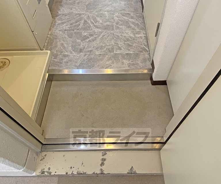 玄関　玄関です。