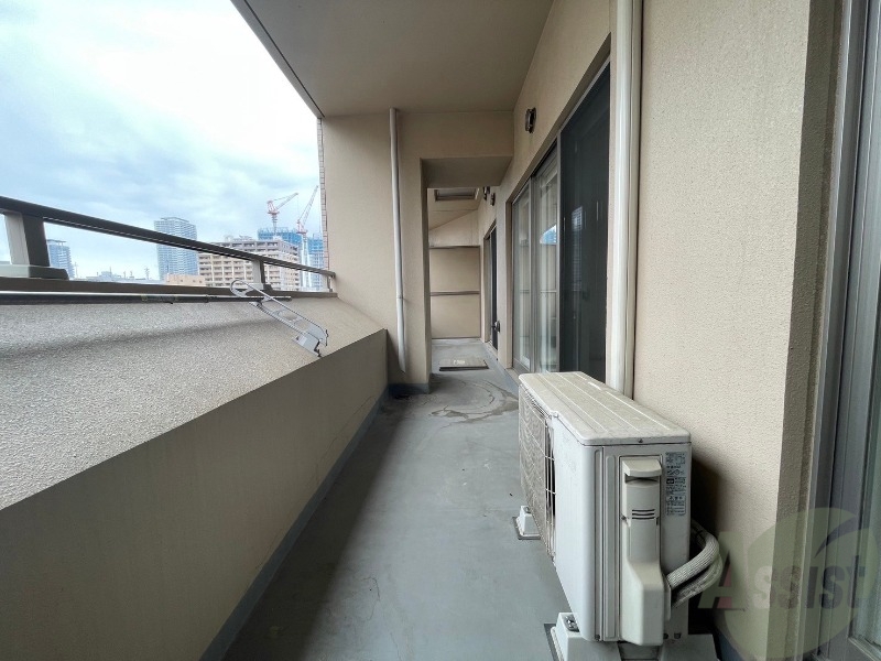 バルコニー　バルコニーが付いていますので一息ついてみてはいかがですか。