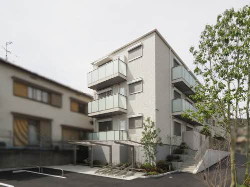 建物外観　積水ハウス施工の賃貸住宅「シャーメゾン」