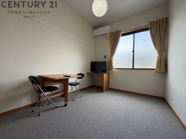 居室・リビング　ゆったり過ごせる居間です